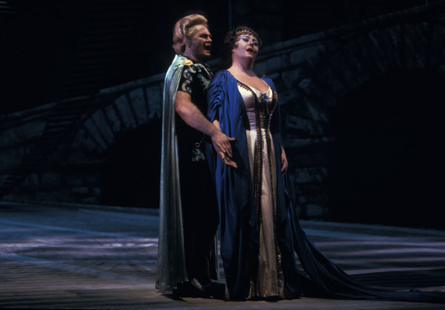French soprano Régine Crespin as both Cassandre and Didon and Canadian tenor Jon Vickers as Aeneas