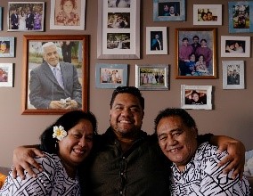 Pene Pati with his family