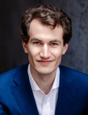 Julian Grabarek GRABAREK.jpg