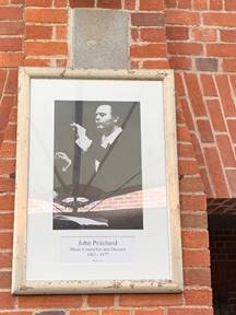 A tribute to Sir John Pritchard, Music Director of Glyndebourne from 1963-1977 before he became Music Director at San Francisco Opera from 1986-1989.