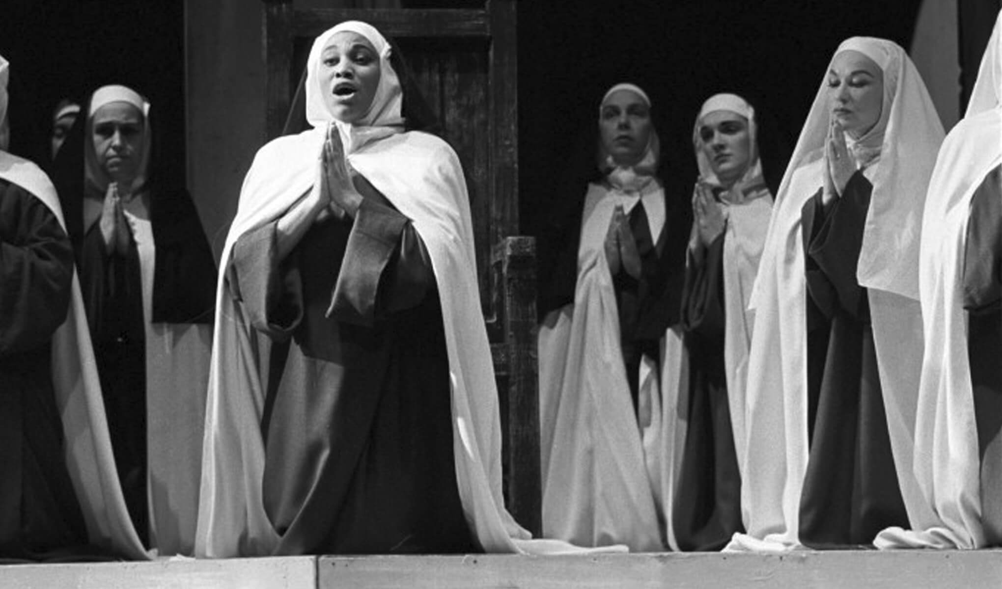 1957: Leontyne Price company debut and role debut in Dialogues des Carmelites, as Madame Lidoine. Photo R. Lackenbach.