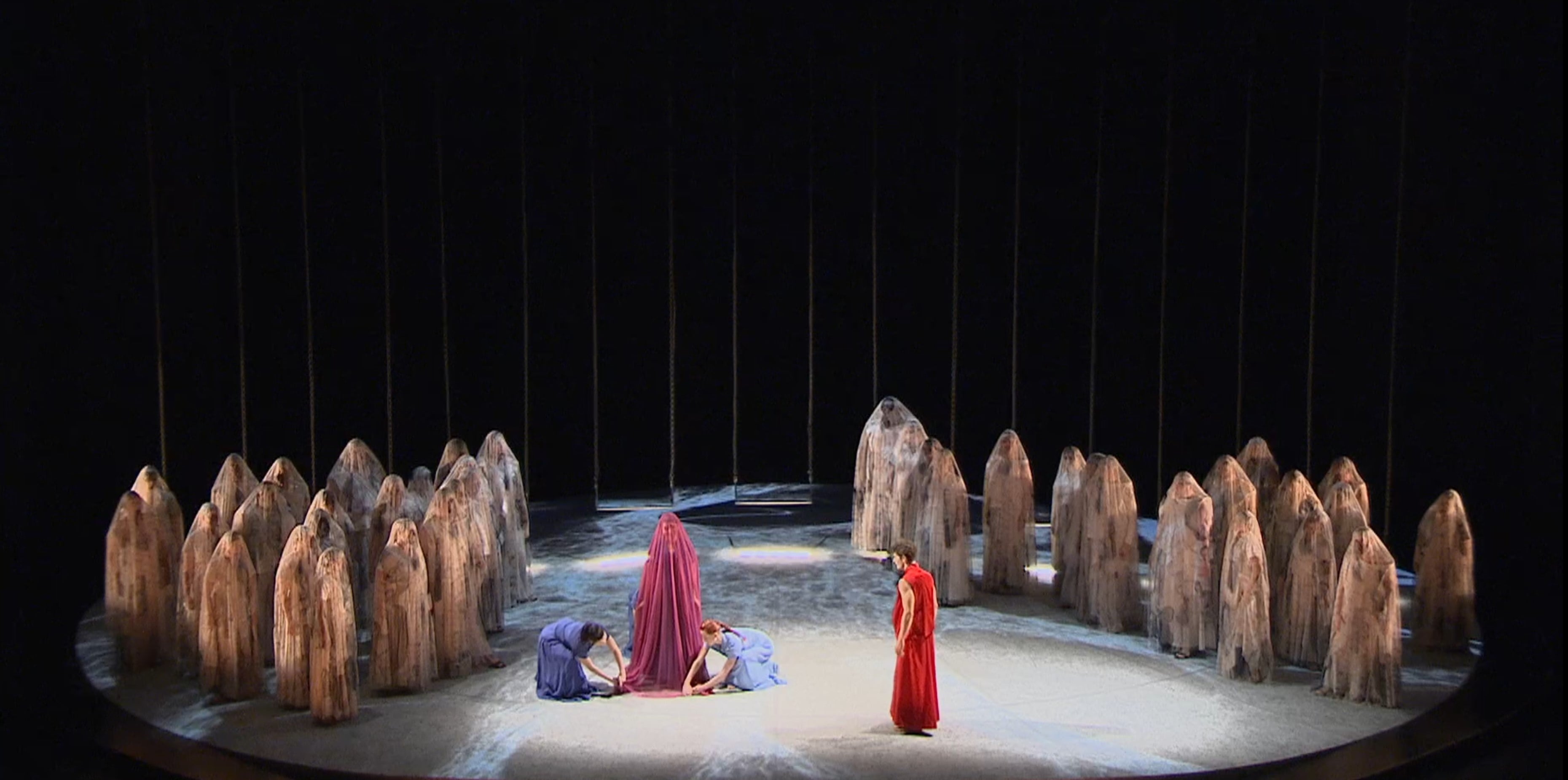 Moving Moment with Jakub Józef Orliński as Orpheus, Meigui Zhang as Eurydice and the San Francisco Opera Chorus