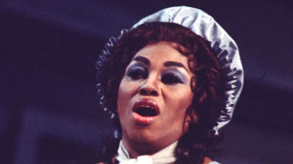 Leontyne Price in 1974 production Manon