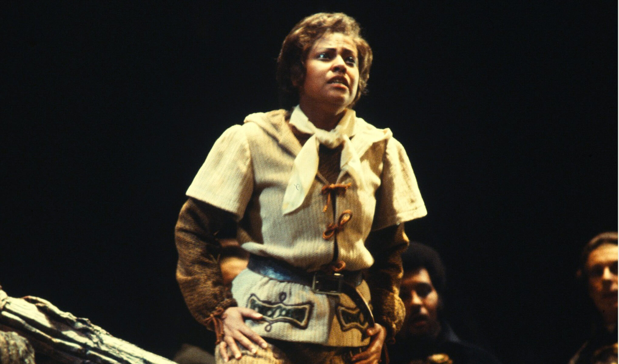 1977: Kathleen Battle debuted in Un Ballo in Maschera, as Oscar.
