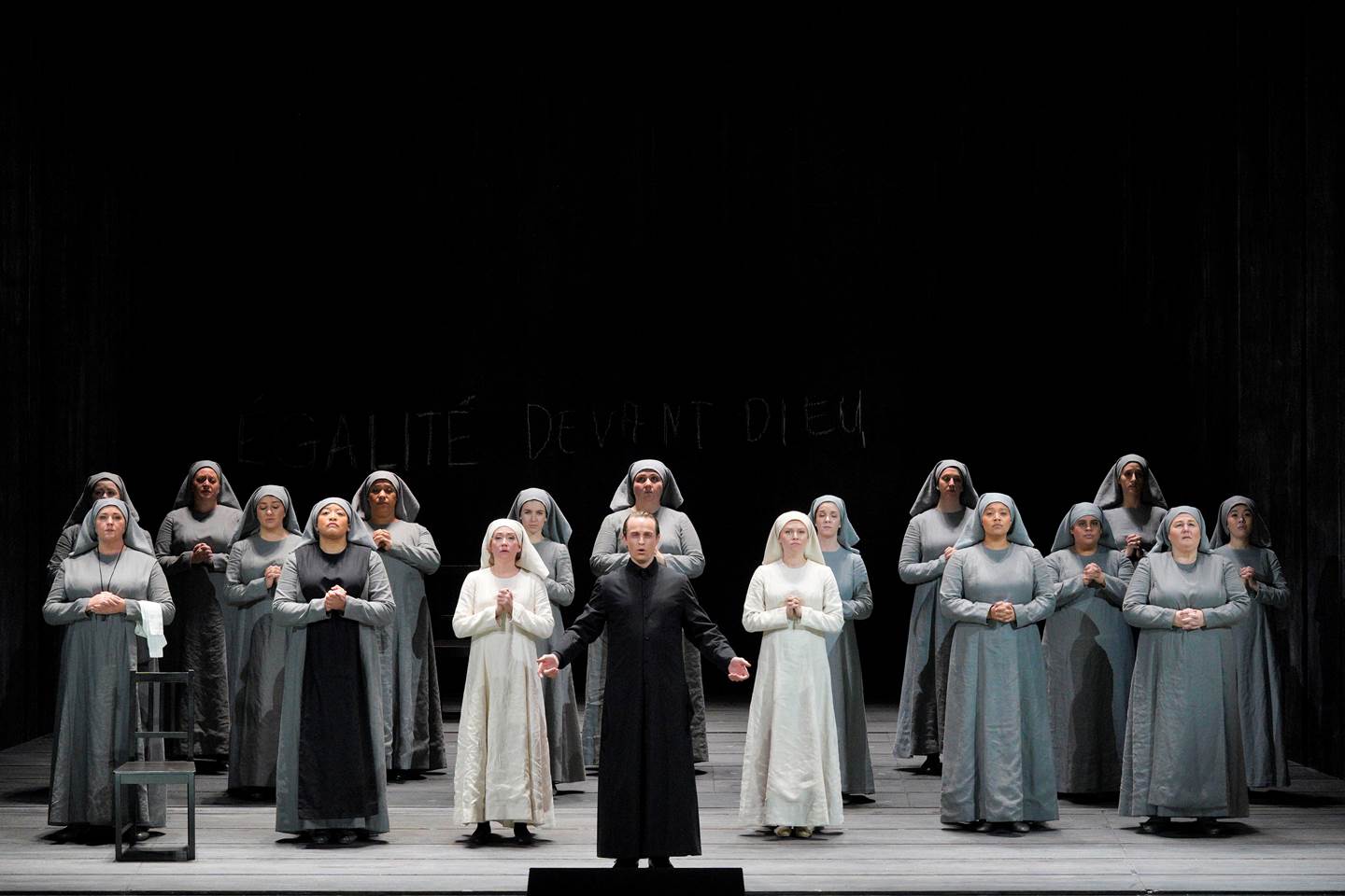 Dialogues of the Carmelites cast on stage