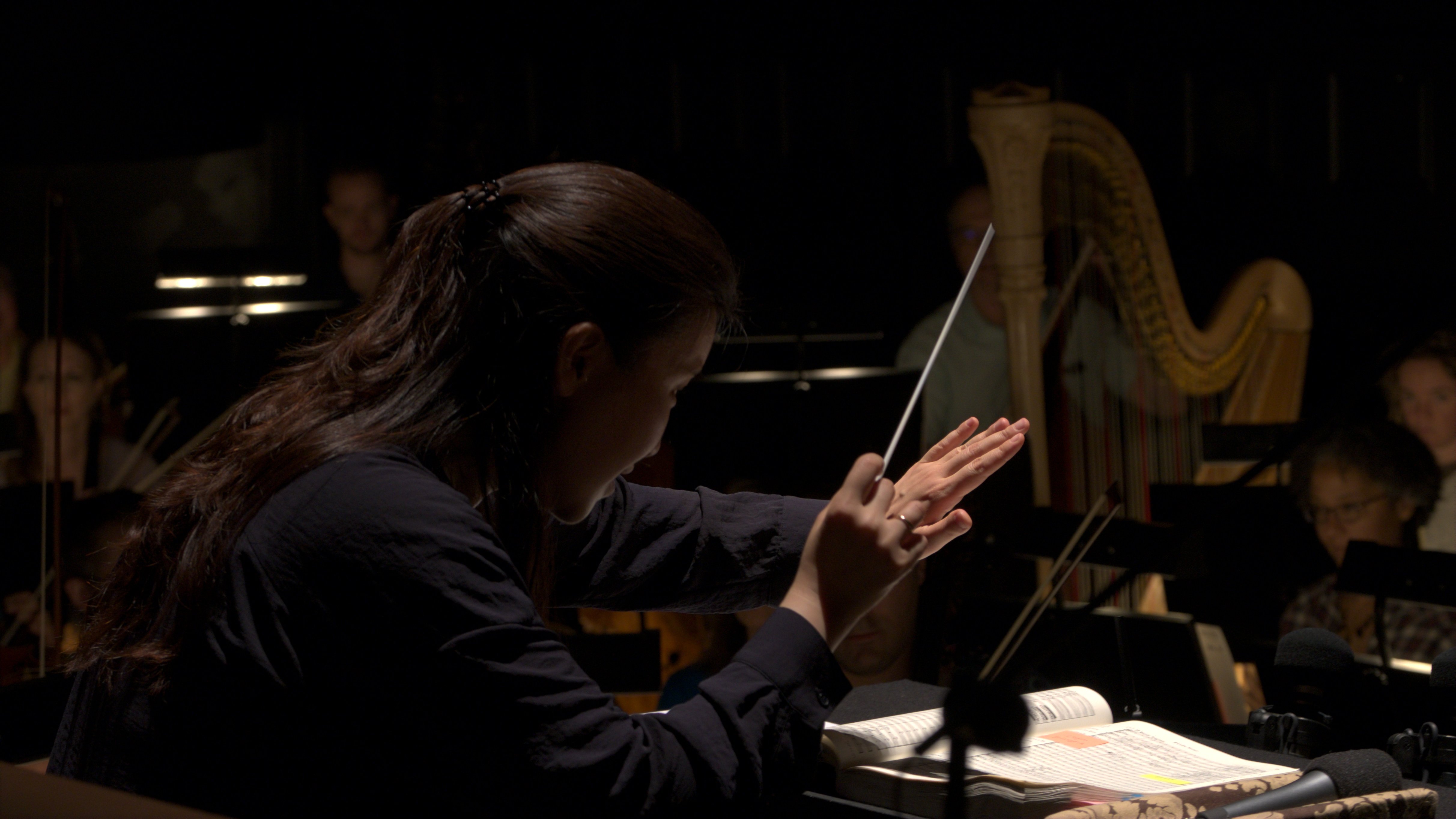 Eun Sun Kim conducting