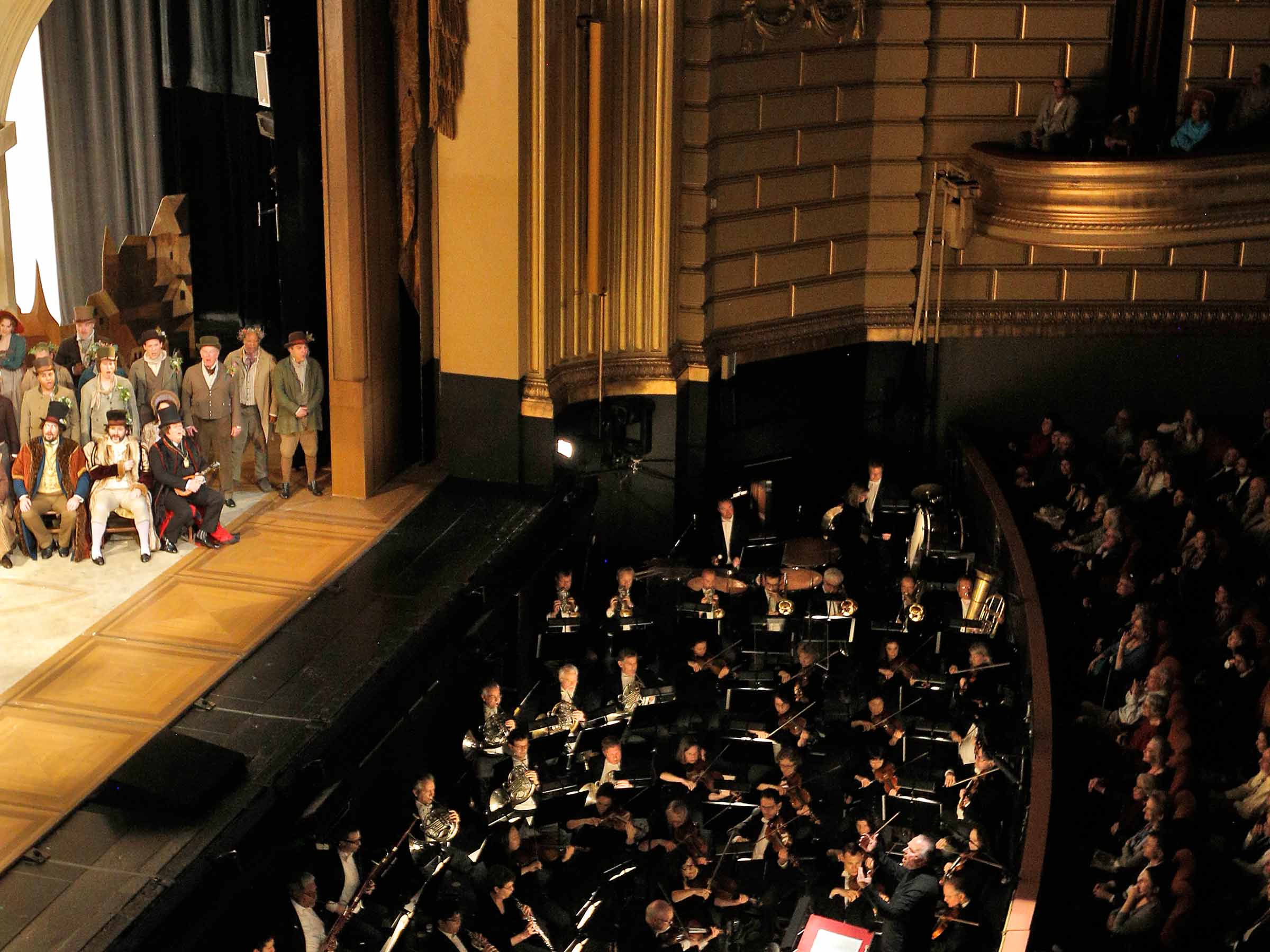 From Hollywood to the Pit: Flutist Stephanie McNab on Her Journey to San Francisco Opera