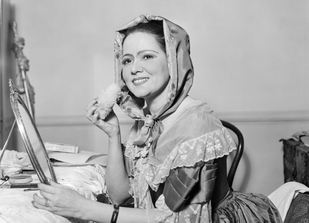 Brazilian soprano Bid&uacute; Say&atilde;o