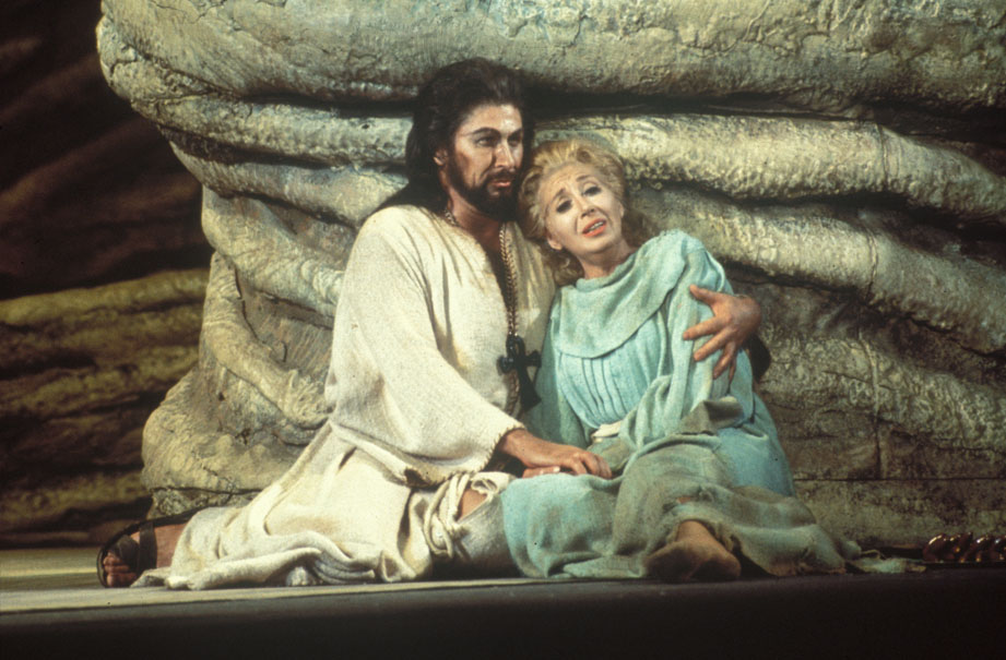 Massenet&rsquo;s Tha&iuml;s with the operatic star power of Beverly Sills in the title role and Sherrill Milnes as Athana&euml;l
