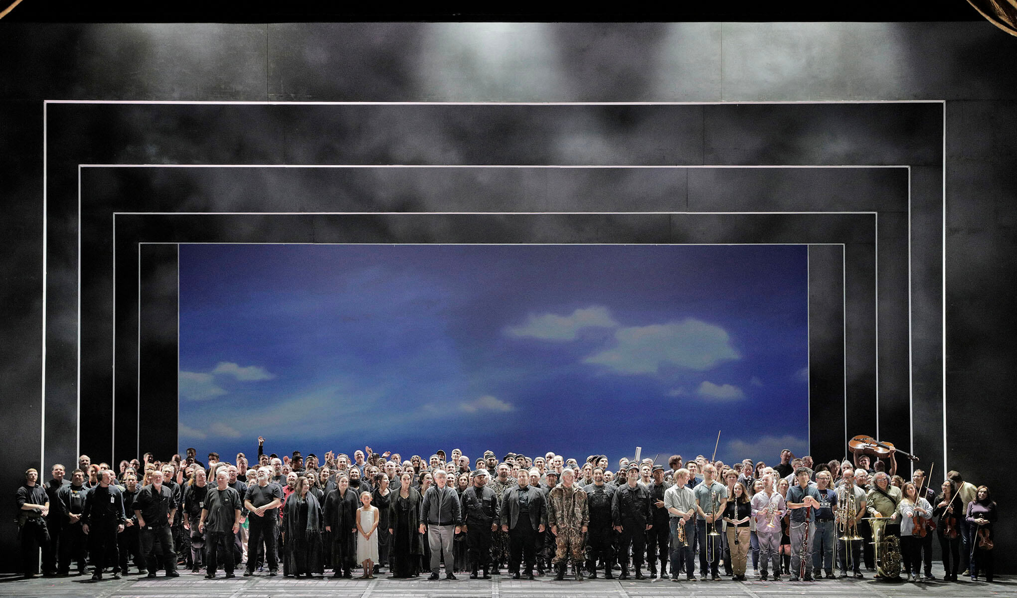 Company after G&ouml;tterd&auml;mmerung dress rehearsal, 2018