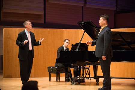 Chong and Adler Fellow Ronny Michael Greenberg participating in a master class with pianist Warren Jones during Merola this past summer. Photo by Kristen Loken.